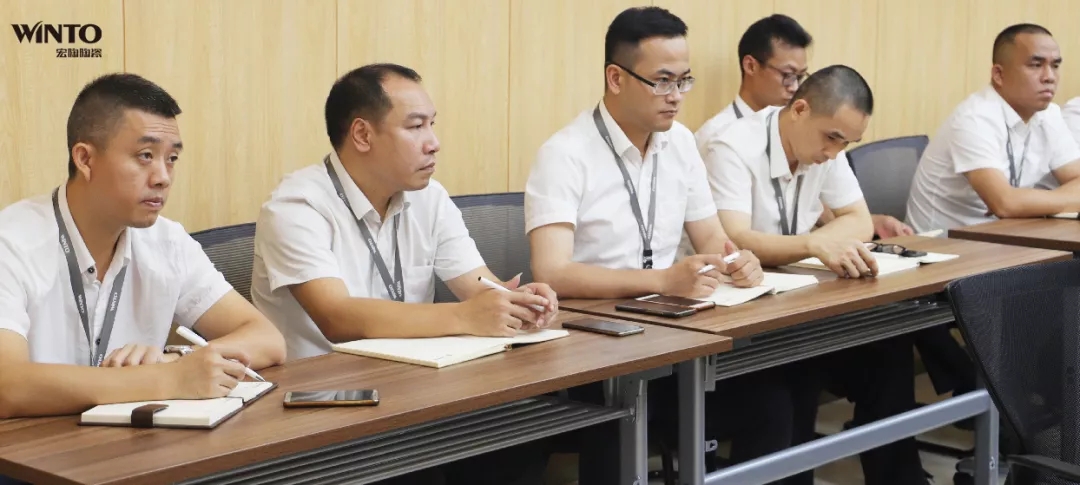 宏陶瓷砖地砖团队学习图