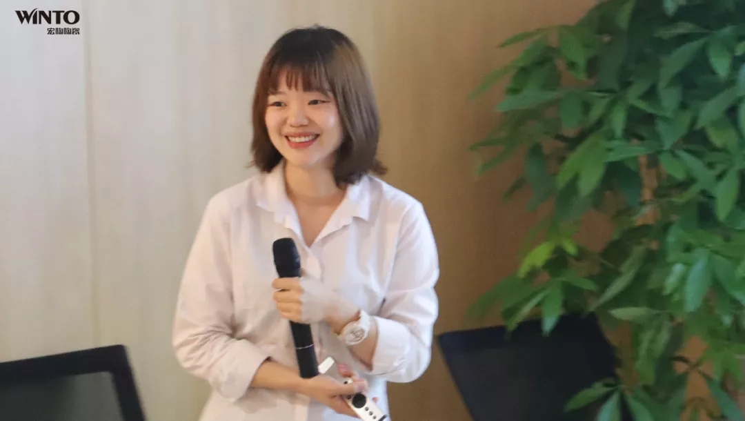 宏陶瓷砖地砖女主管